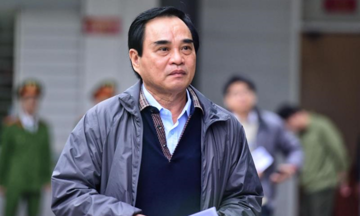 Đề nghị khai trừ Đảng nguyên Chủ tịch Đà Nẵng Văn Hữu Chiến